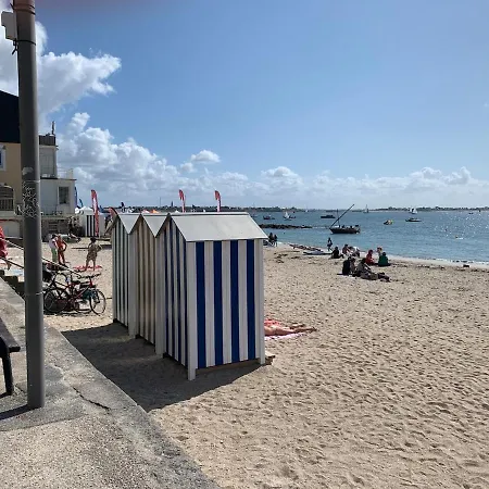 Beach 5 Mins Away 35 M2 Private Parking *
