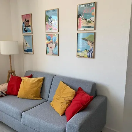 Beach 5 Mins Away 35 M2 Private Parking Mellet