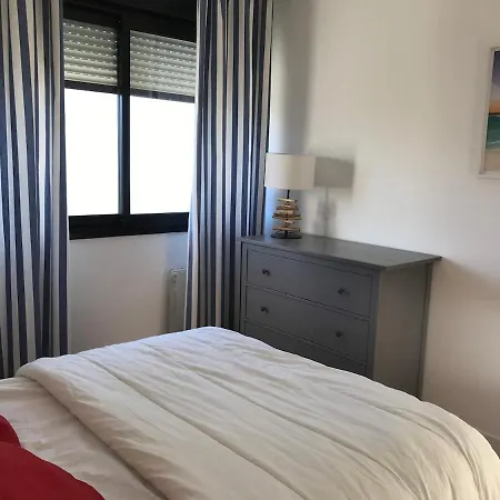 Beach 5 Mins Away 35 M2 Private Parking *
