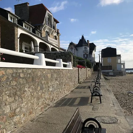 Beach 5 Mins Away 35 M2 Private Parking Appartement